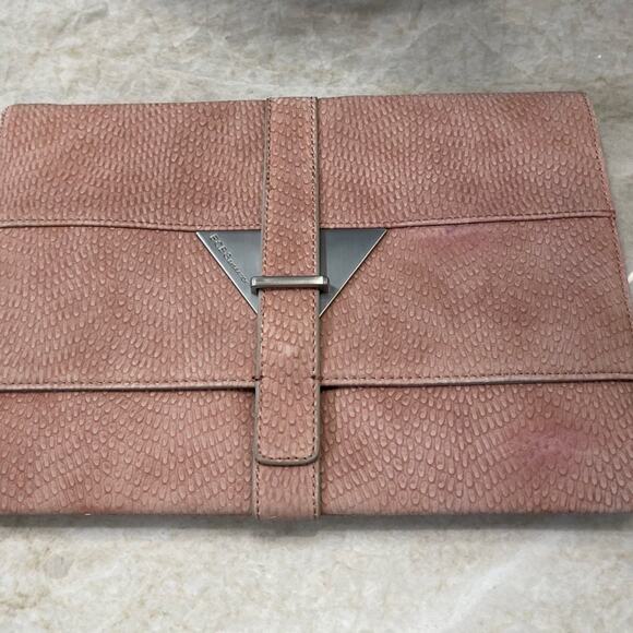 BCBG Generation pink ostrich print clutch purse NWT - Picture 4 of 12